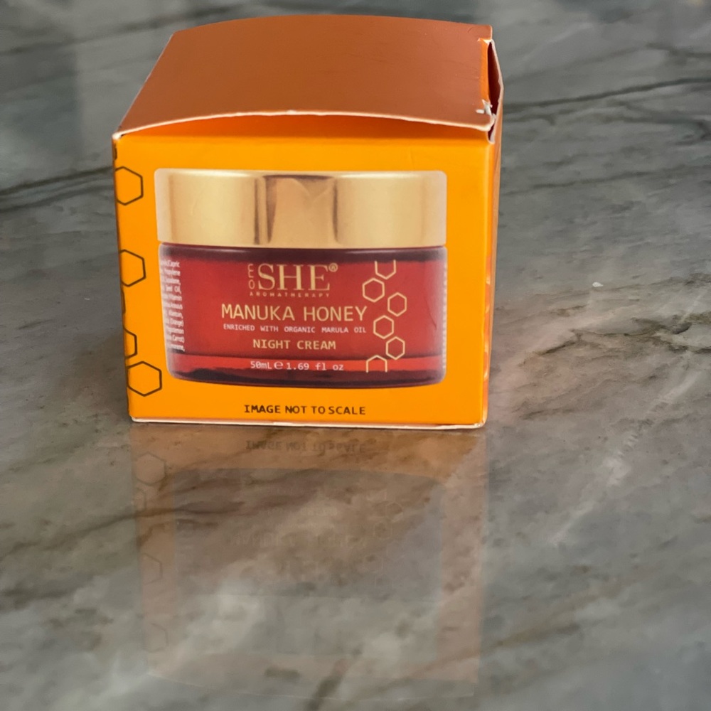 SHE - Australia - Manuka Honey Night Cream - 50 ml or 1.69 fl oz - New in Box - Picture 2 of 4